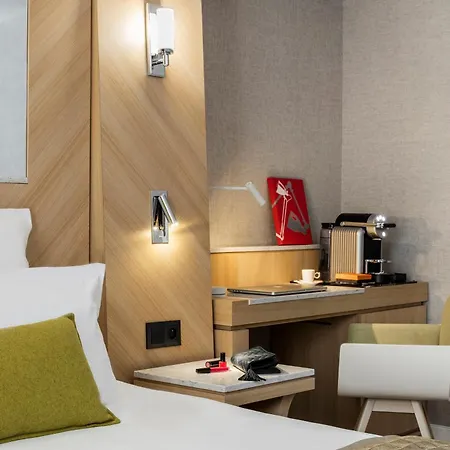 Louvre Saint-honore ホテル 4*