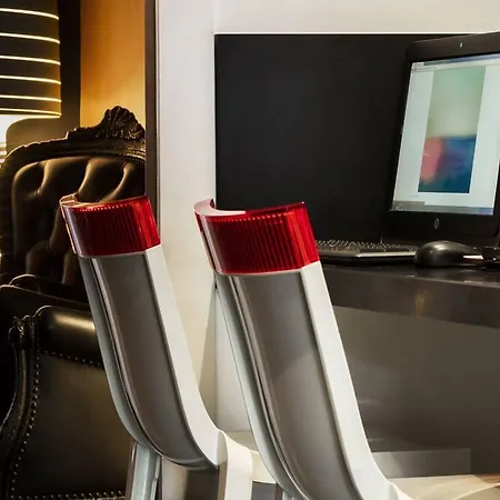 Отель Louvre Saint-honore