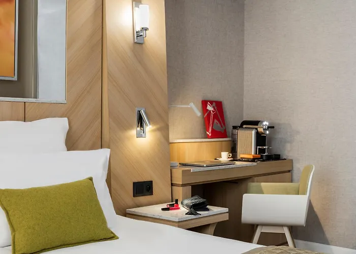 Louvre Saint-honore Hotel 4*