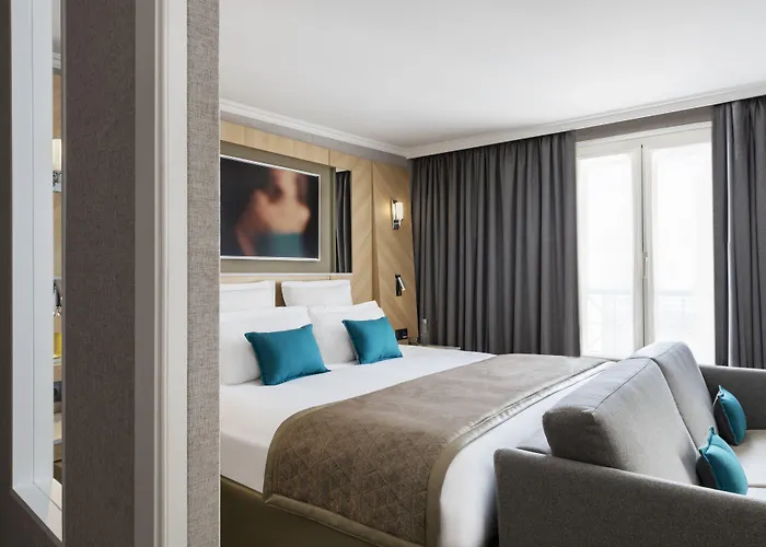 Louvre Saint-honore Hotel