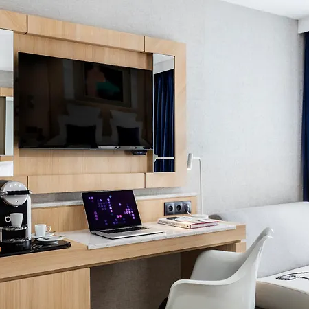 Louvre Saint-honore Hotel