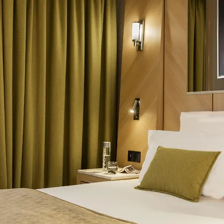 Louvre Saint-honore Hotel