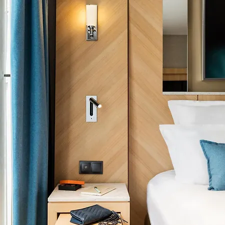 Hotel Louvre Saint-honore 4*